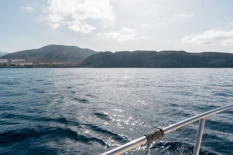 Puerto Colón: Coastal Boat Cruise With Swimming and Snacks - Available Activities and Experiences