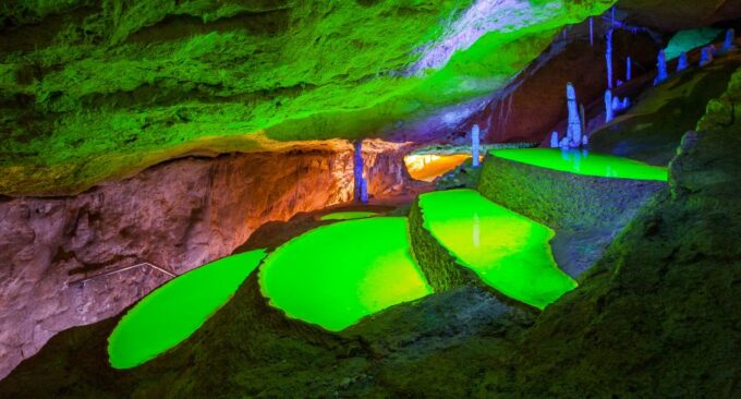Puerto De San Miguel: Can Marçà Cave Guided Tour With Entry - Scenic Views