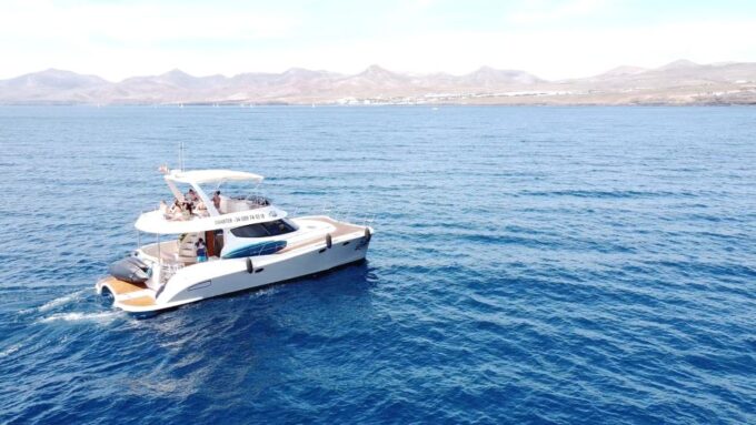 Puerto Del Carmen: Catamaran Trip With Water Sports - Flexible Booking Policies