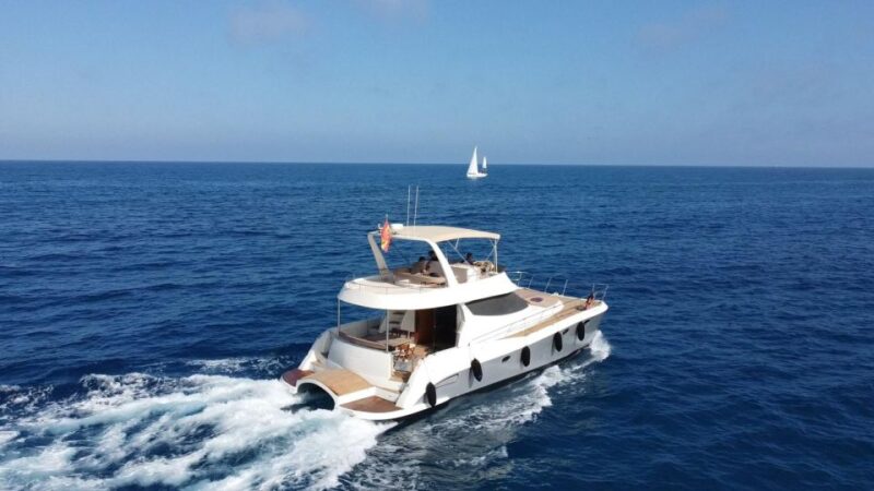 Puerto Del Carmen: Private Sunset Catamaran Tour With Drinks - Inclusions