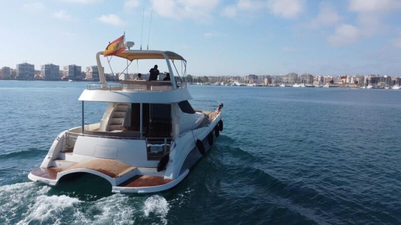 Puerto Del Carmen: Private Sunset Catamaran Tour With Drinks - Important Information