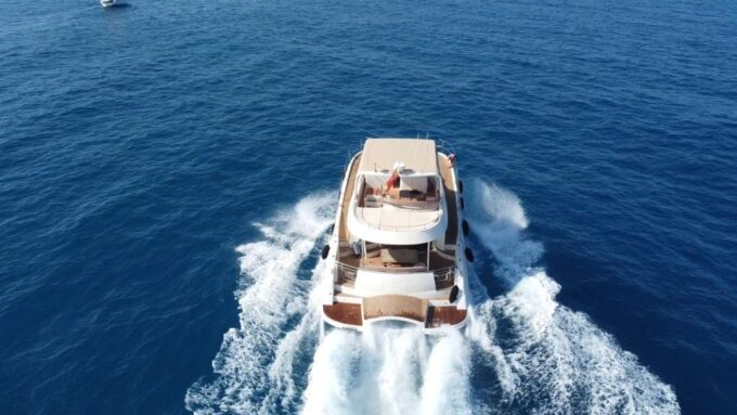 Puerto Del Carmen: Private Sunset Catamaran Tour With Drinks - Sunset Enjoyment