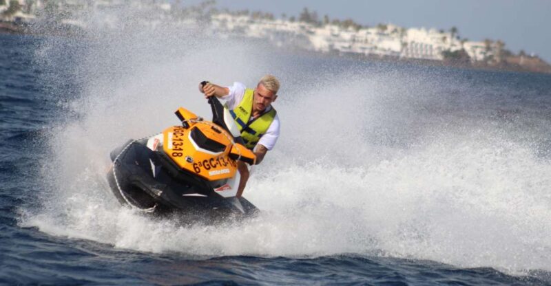 Puerto Del Carmen: Single or Double Jet Ski Rental - Activity Description