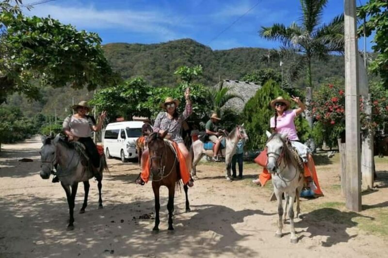 Puerto Escondido: Horseback Ride and Hot Springs Tour - Who Will Love This Tour?