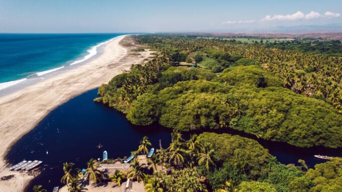 Puerto Escondido: Oaxaca Coast Wildlife Ecotour - Estacahuite Beach