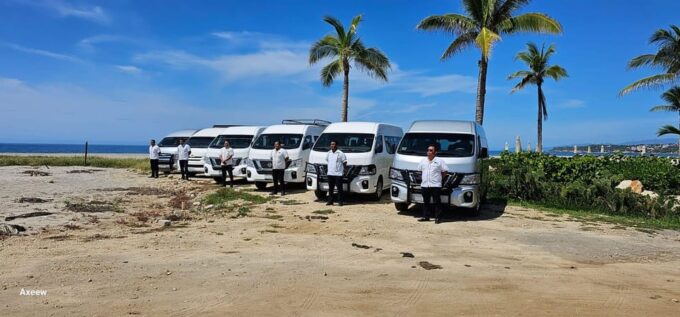 Puerto Escondido: Private Transfer to Punta Zicatela - Local Recommendations