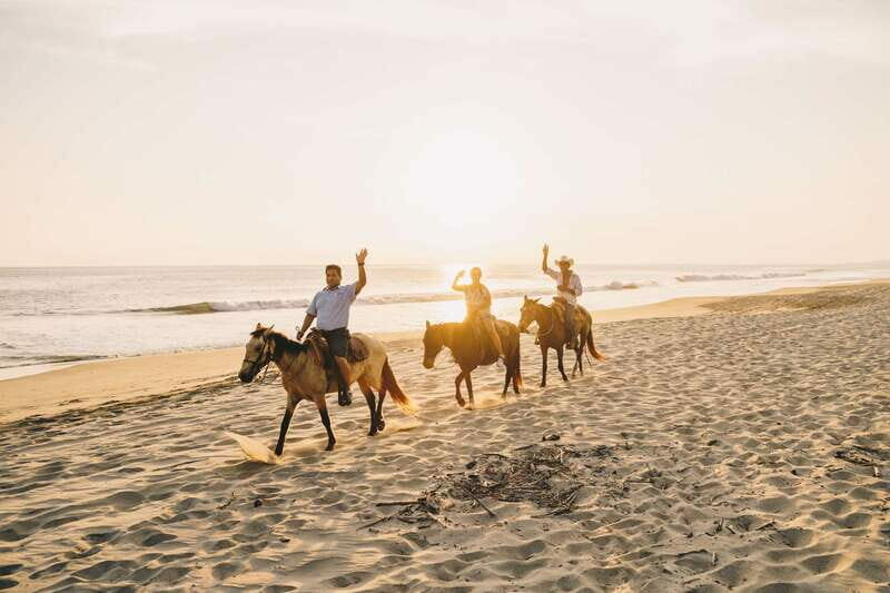 Puerto Escondido: Sunset Horse Back Riding Tour - An In-Depth Look at the Experience