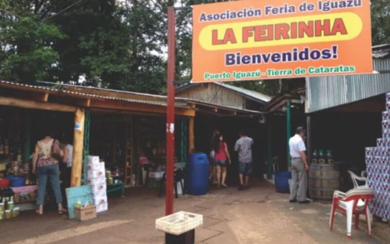 Puerto Iguazu: Hito Tres Fronters and La Aripuca City Tour - Attractions