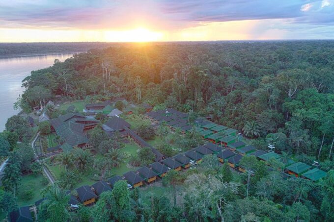 Puerto Maldonado: 2-day Tambopata National Reserve Tour - Dietary Preferences and Accommodations