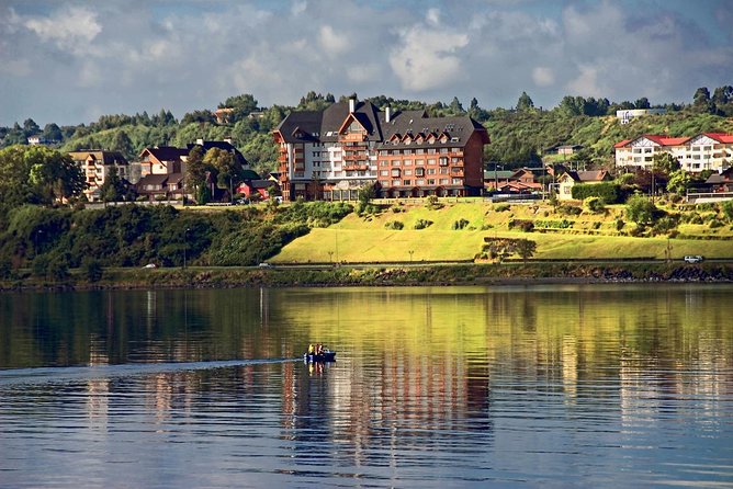 Puerto Montt Airport Arrival Transfer to Hotel in Puerto Varas - Meeting and Pickup Details