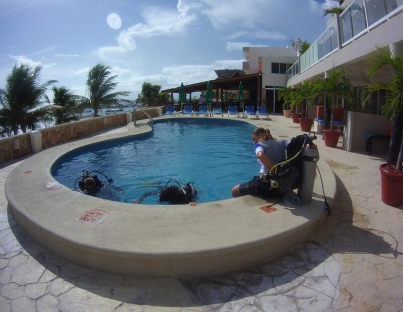 Puerto Morelos: Discover Scuba Diving - Equipment and Guidance