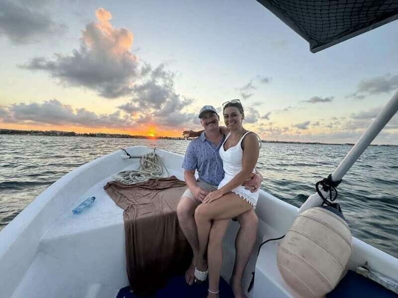 Puerto Morelos: Private Sunset Cruise with Snacks & Drinks - Setting the Scene: What’s Included and What to Expect
