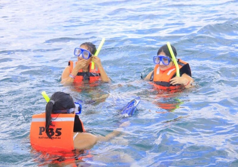 Puerto Morelos: Reef Snorkeling Tour, Snack and Transport - Inclusions
