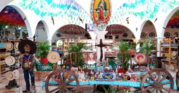 Puerto Morelos: Shopping Tour & Cenotes Kin Ha - Accessibility and Suitability