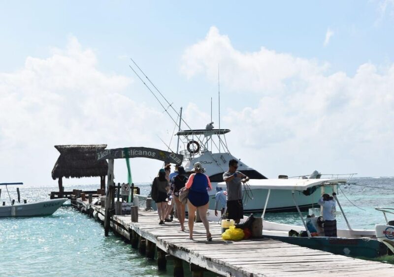 Puerto Morelos: Snorkel in Coral Reef and Visit the Town - Town Exploration