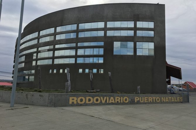 Puerto Natales: Bus Ticket to El Calafate, Argentina - Meeting and Drop-off Locations