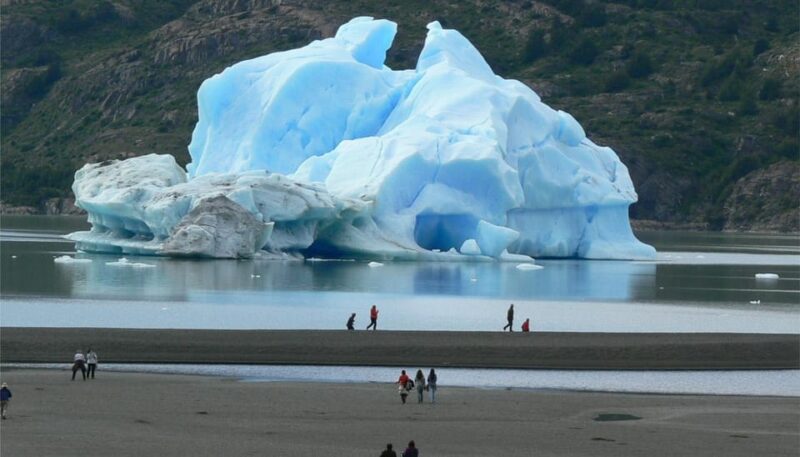 Puerto Natales: Tour Package (Full Day + Torres Base + Grey) - Daily Itinerary