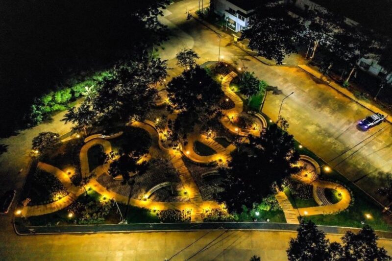 Puerto Princesa: Balayong Peoples Park With Dinner and Show - Park Features and Attractions