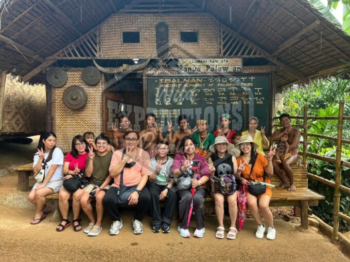 Puerto Princesa: Guided City Walking Tour With Snacks - Binuatan Creations Weaving Loom