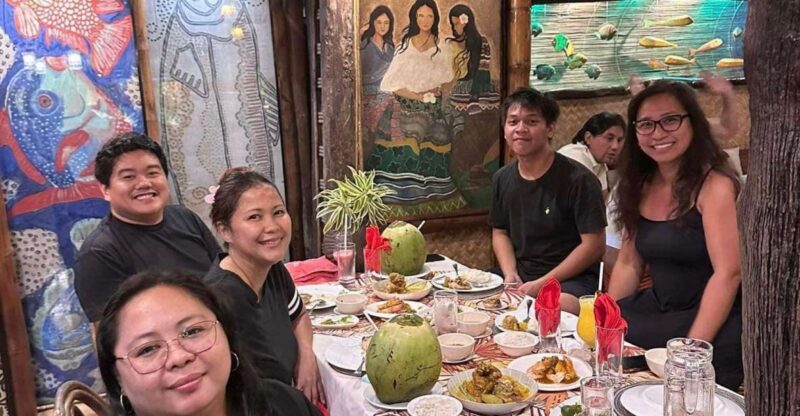 Puerto Princesa: Seafood Lunch or Dinner With Transfers - Dining Setting and Menu