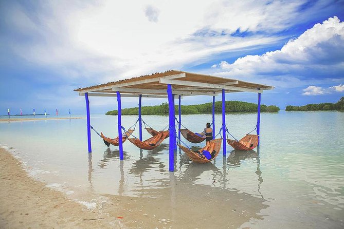 Puerto Princesa: Shared Honda Bay Island Hopping - Immersive Snorkeling and Kayaking Adventures