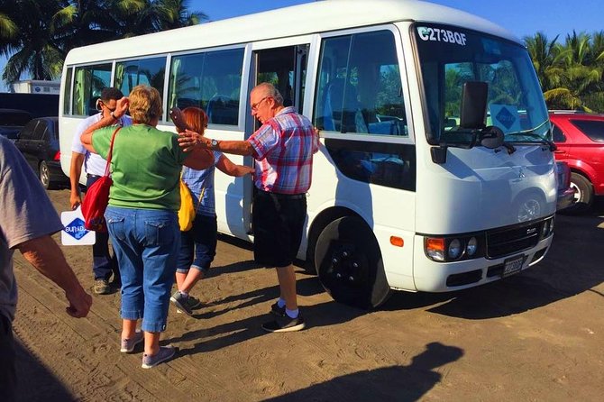 Puerto Quetzal Shore Excursion: Antigua, Jade Museum & Factory - Meeting and Transportation