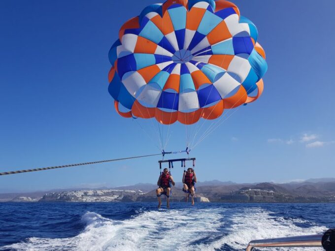 Puerto Rico De Gran Canaria: Parasailing - Preparing for the Adventure