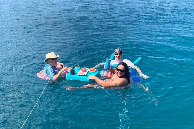 Puerto Rico Private Sail: Island Hopping, Snorkeling, Open Bar - Meeting Point and Logistics