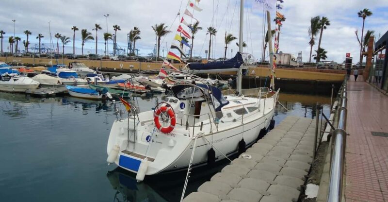 Puerto Rico: Sailing Excursion With Swim, Drinks and Tapas. - Boat and Crew