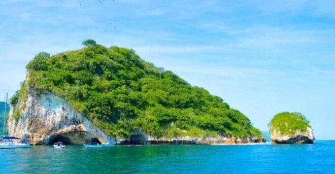 Puerto Vallarta: Beach, Breakfast, Lunch & Open Bar - Frequently Asked Questions