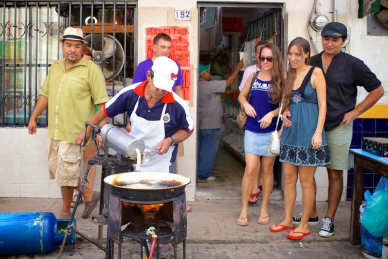 Puerto Vallarta: Evening Taco Adventure Tour - Group Size and Language
