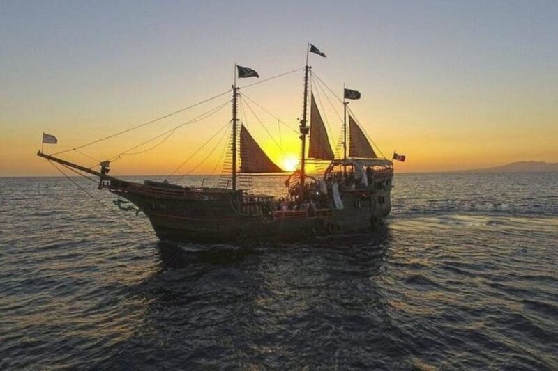 Puerto Vallarta: Fireworks and Dinner on the Bay - Scenic Bay Sailing at Sunset