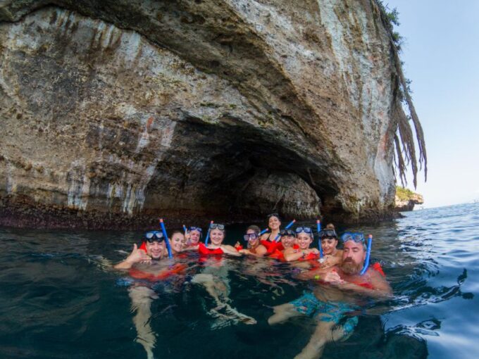 Puerto Vallarta: Luxury Catamaran and Snorkeling Tour - Customer Feedback
