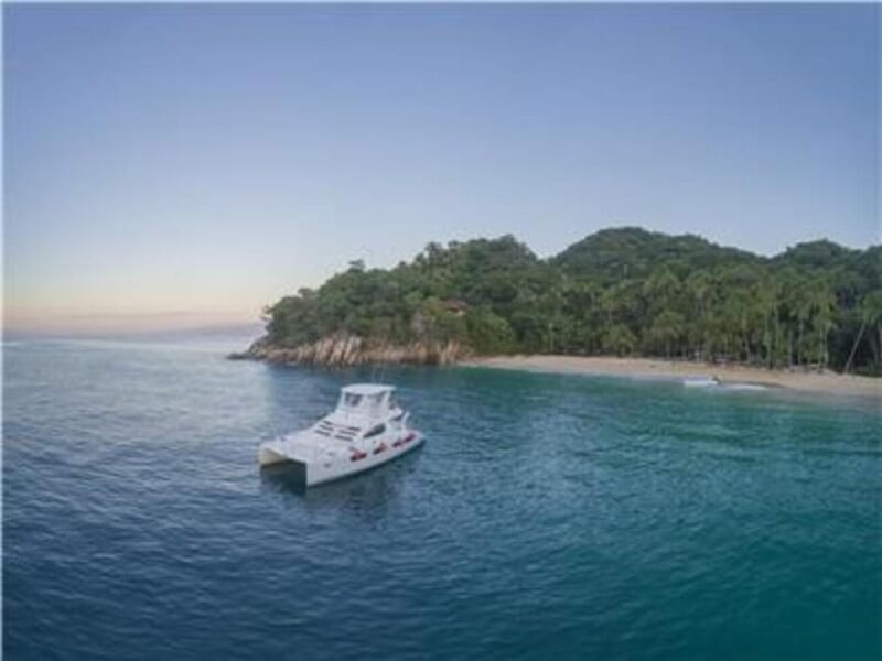 Puerto Vallarta: Luxury Yacht & Snorkel Tour - Experience Highlights