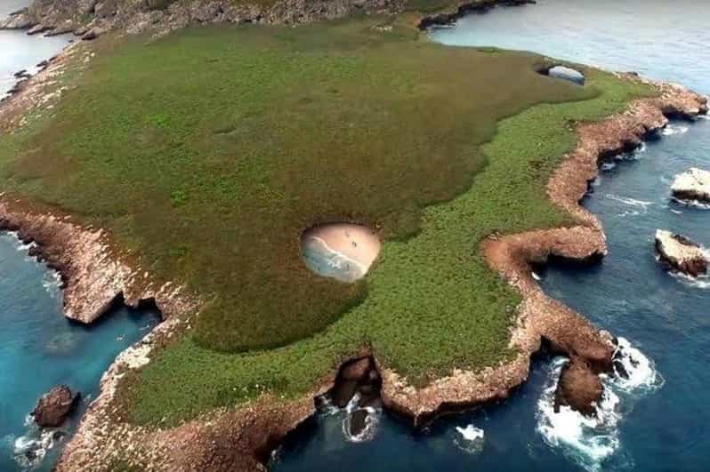 Puerto Vallarta: Marietas Islands Snorkel and Hidden Beach - Access and Capacity