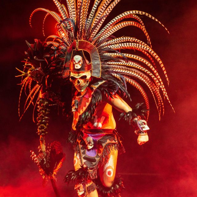 Puerto Vallarta: Mayahuel Show, Tequila, and Beach Club Tour - Oceanfront Dining Experience