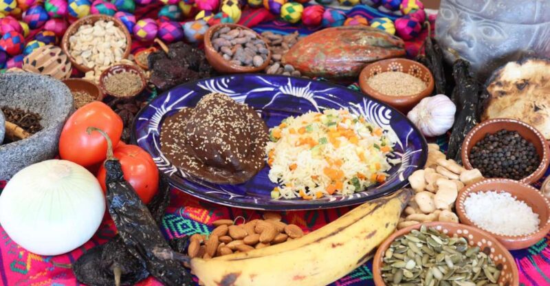 Puerto Vallarta: Mole Poblano Workshop - Market Visit