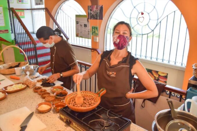 Puerto Vallarta: Mole Poblano Workshop - Mole to Take Home