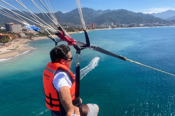 Puerto Vallarta Parasailing Experience - Accessibility and Health Considerations