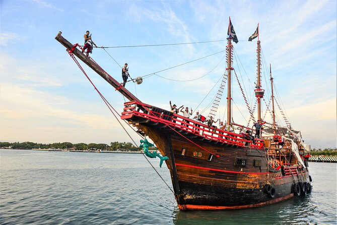 Puerto Vallarta Pirate Premium Sailing Cruise - Meeting and End Points