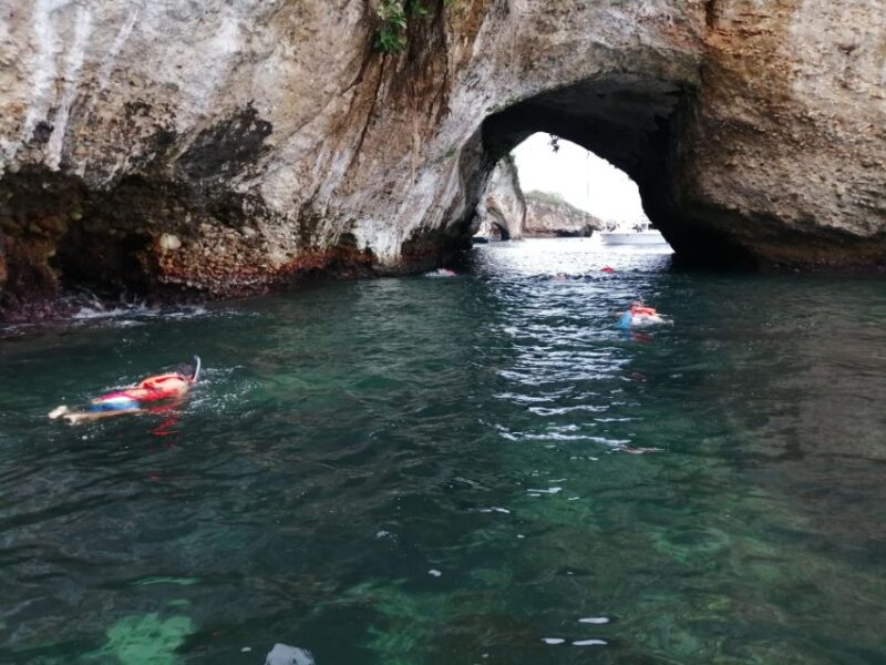 Puerto Vallarta: Private South Shore Sightseeing Cruise - Included in the Tour