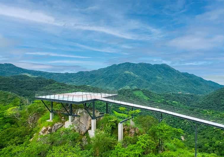 Puerto Vallarta: Walking Tour to Glass ViewPoint Jorullo - Key Points
