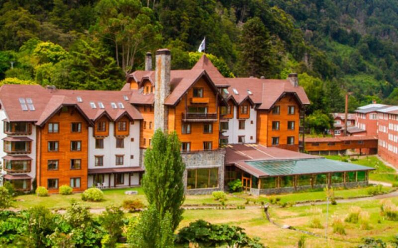 Puerto Varas: Peulla Day Trip With Navigation - Booking and Pricing