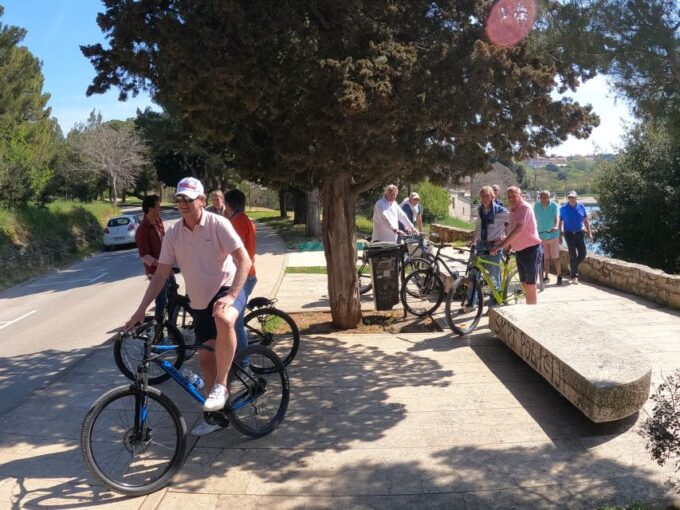 Pula: Bike Tour of Ancient Pula & Aquatic Adventures - Frequently Asked Questions
