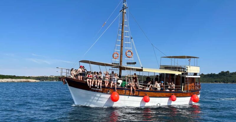 Pula: Dolphin Sunset Cruise on Traditional Wooden Boat - Customer Feedback
