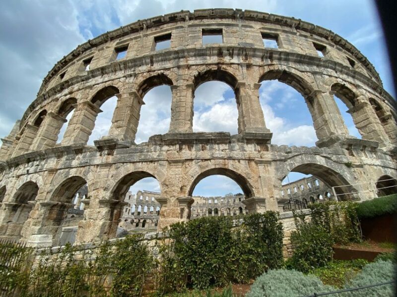 Pula Essentials Walking Tour - Itinerary Highlights