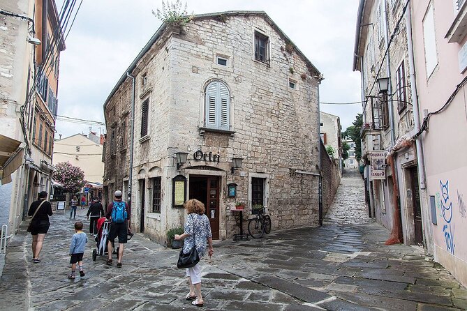 Pula Essentials Walking Tour - Strolling Through Pulas Old Town