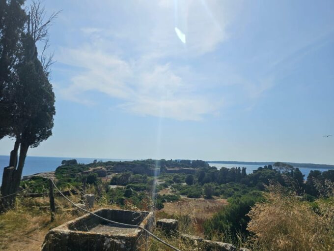 Pula: Island St. Jerolim and Kozada Kayak Tour - Frequently Asked Questions