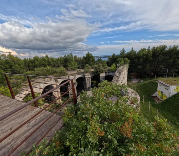 Pula: Kayak & Hike Tour - Disover Austro-Hungarian Heritage - Arrival Time