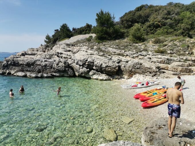 Pula: Kayak Tour With Swimming, Snorkeling, & Cave Exploring - Customer Feedback